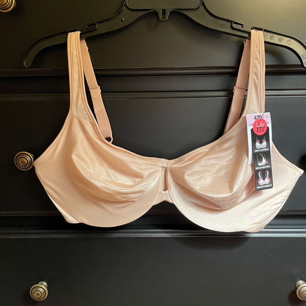 The Lily Fit Minimizer Bra by Bali 42D